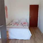 Pensión Helder&joana Five Star Povoa de Santa Iria