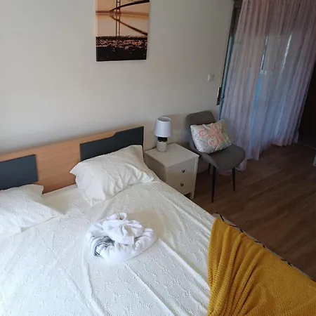Helder&joana Five Star Гостевой дом 3*